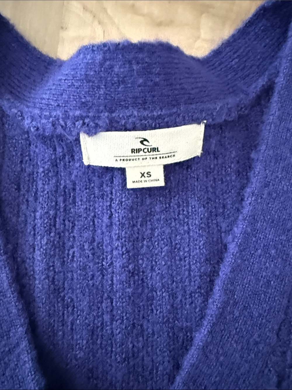 Rip Curl V-Neck Ribbed Cardigan in Cobalt Blue - Picture 3 of 4